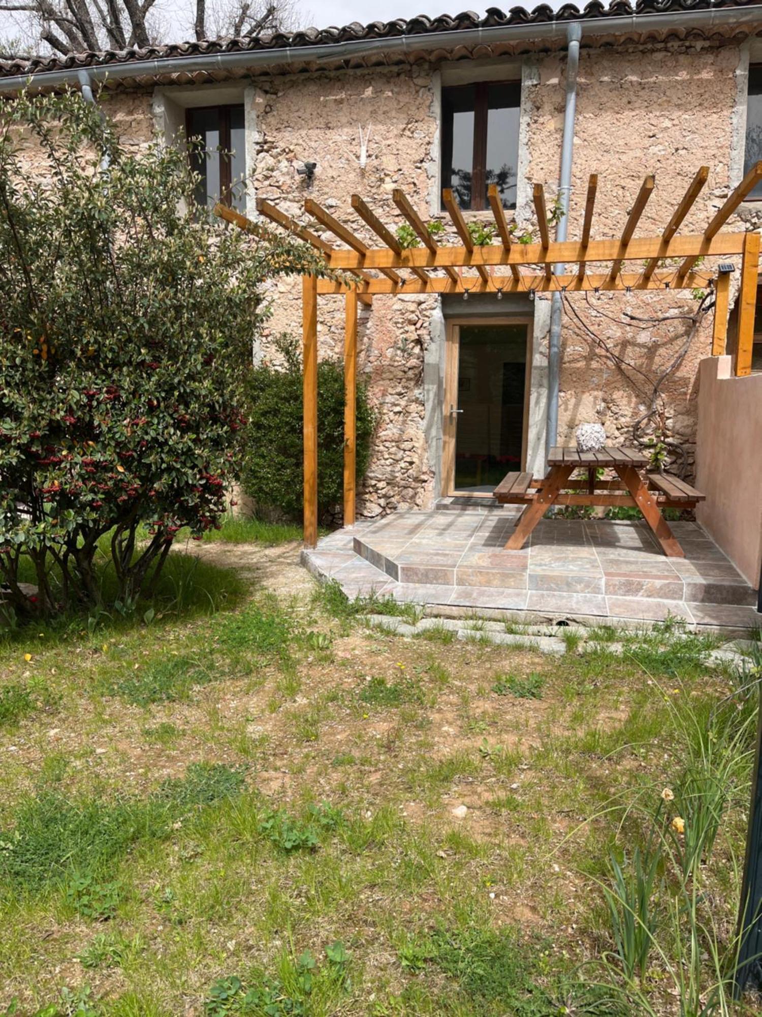 Appartamento La Bastide Aux Iris - Les Capucines Villecroze Esterno foto